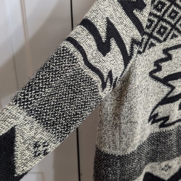 Womens Lightweight Tribal LongSleeve OpenFront Drape Cardigan Loose Casual M - Picture 9 of 15